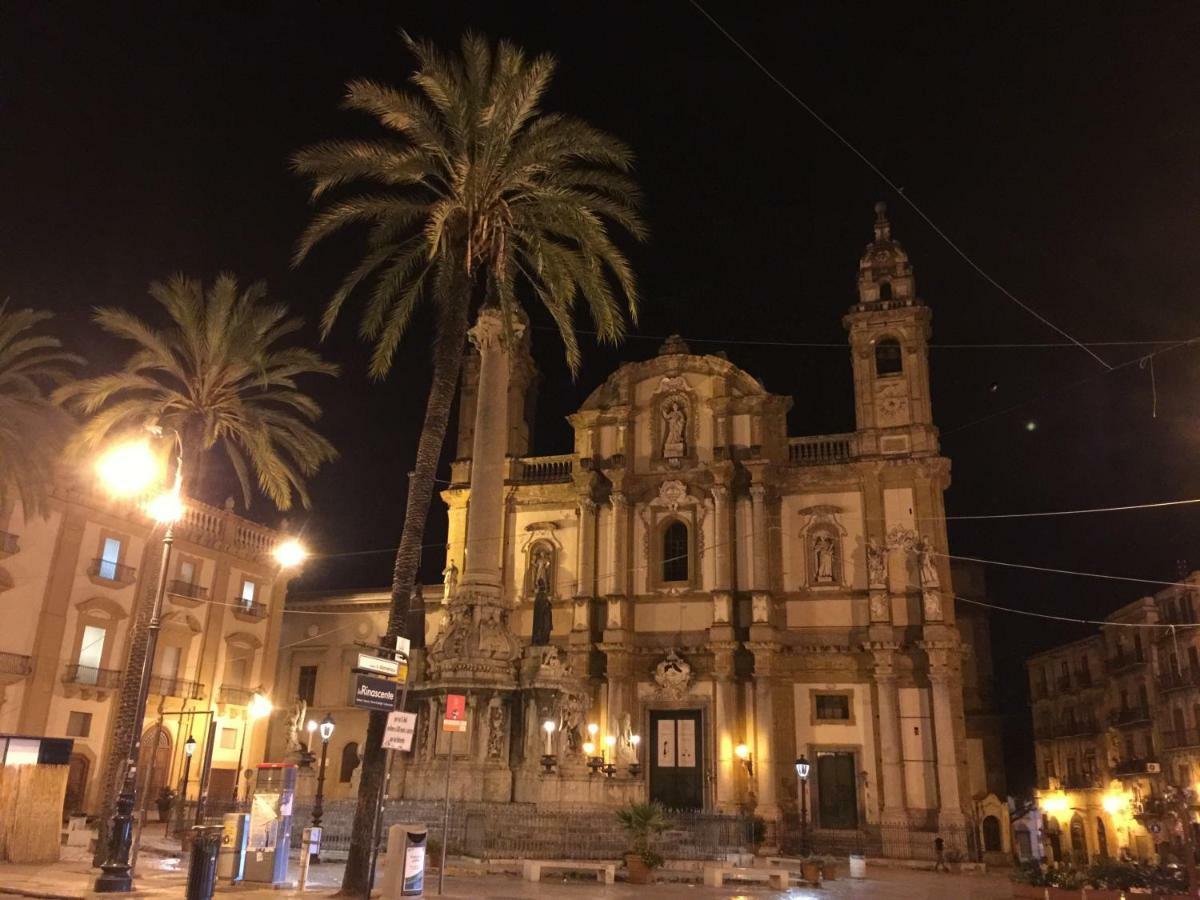 Elegante Appartamento In Centro Palermo Exterior foto